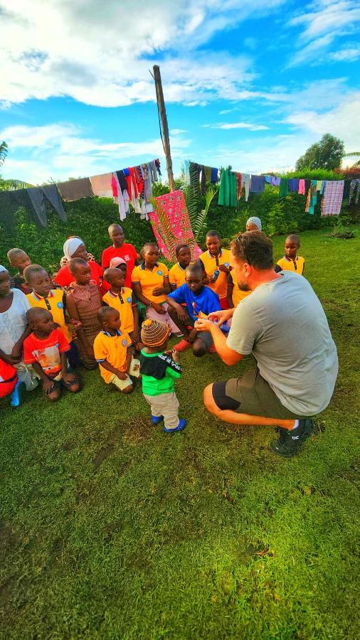 Rubirizi Lights Of Kazinga Orphanage And Homestay מראה חיצוני תמונה