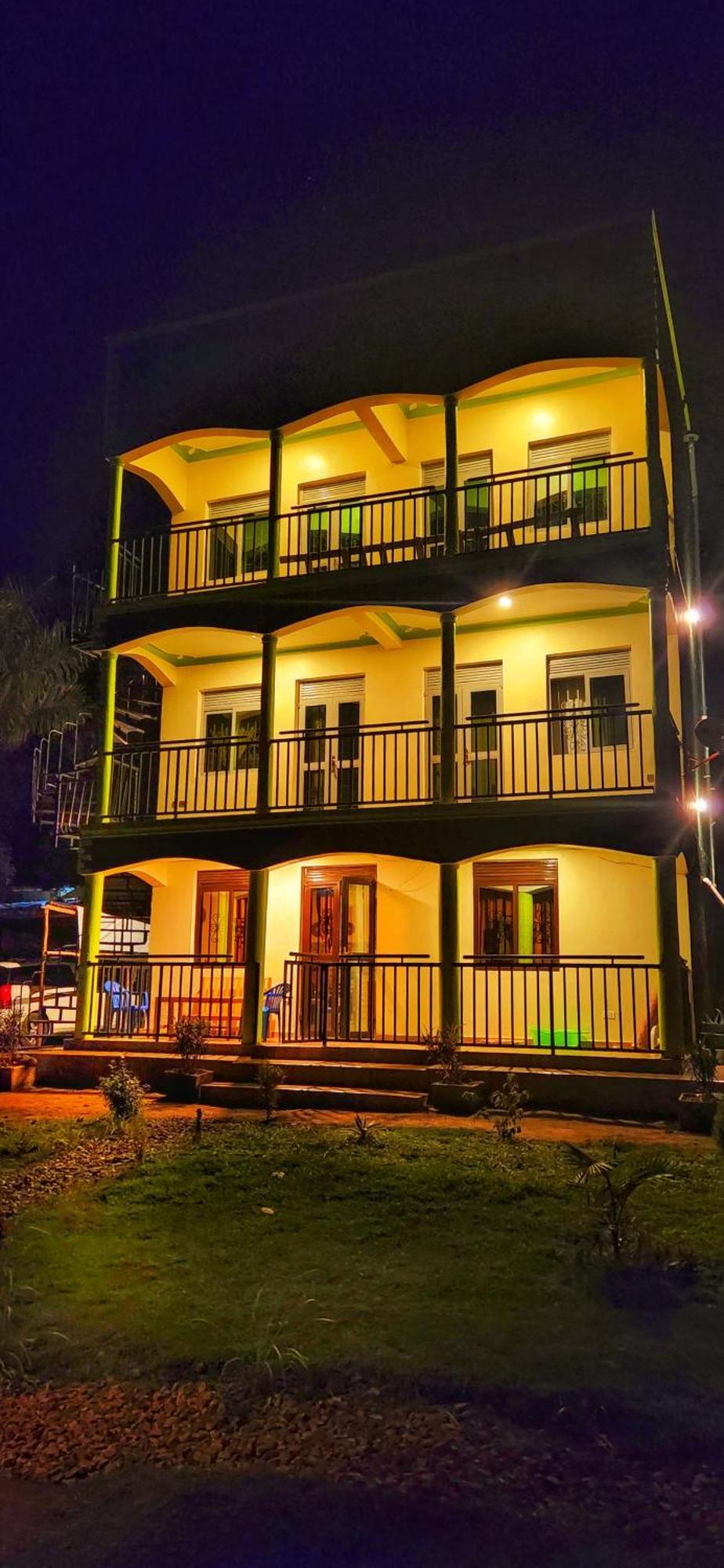 Rubirizi Lights Of Kazinga Orphanage And Homestay מראה חיצוני תמונה